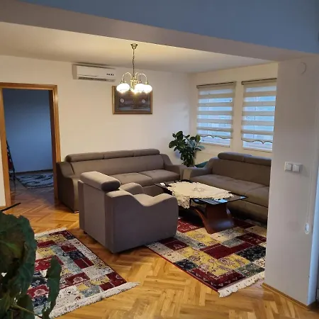 House Zubanovic בית נופש *