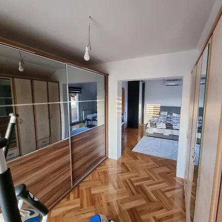House Zubanovic בית נופש