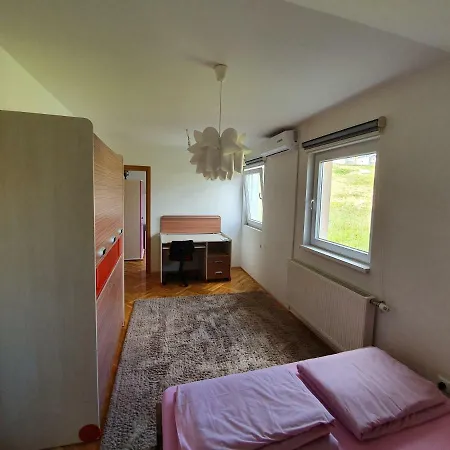 House Zubanovic בית נופש סראייבו
