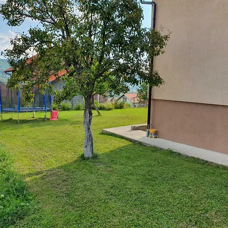 House Zubanovic בית נופש *