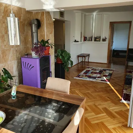 בית נופש House Zubanovic *